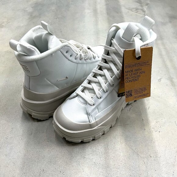 Nike Wmn's Blazer Roam Mid Summit White Light Bone FQ9065 100 - New with Defects - Picture 1 of 7